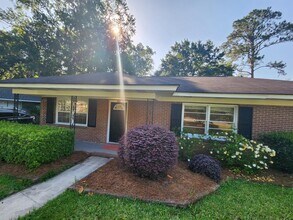 5014 Spartan Dr in Savannah, GA - Building Photo - Building Photo