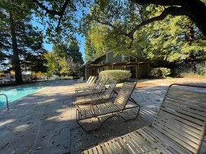 1717 Algol Ct in Petaluma, CA - Building Photo - Building Photo