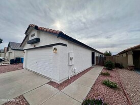 3043 W Covey Ln in Phoenix, AZ - Building Photo