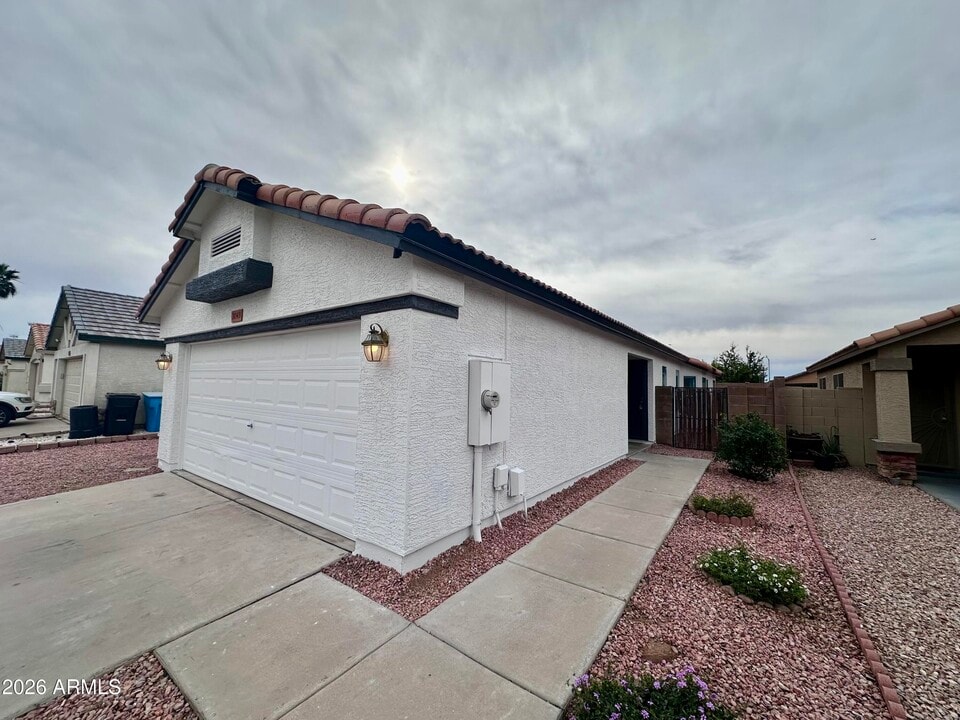 3043 W Covey Ln in Phoenix, AZ - Building Photo