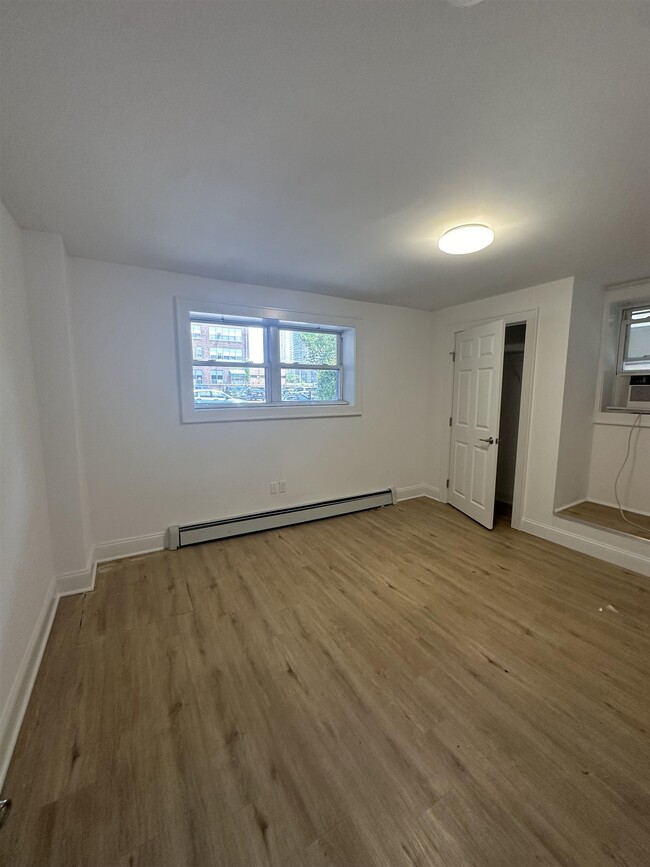 479 Manila Ave in Jersey City, NJ - Building Photo - Building Photo