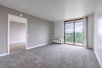 Brookview Place in Dayton, OH - Foto de edificio - Interior Photo