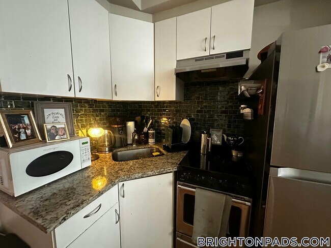 511 Beacon St in Boston, MA - Building Photo - Building Photo