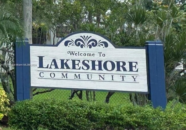 property at 1080 N Franklin Ave