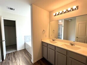 129 Concho Brook Bnd in Georgetown, TX - Building Photo - Building Photo