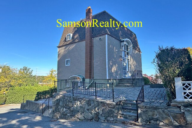 5 Woodward Ave in East Providence, RI - Building Photo - Building Photo