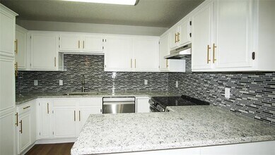 6008 King William Dr in Arlington, TX - Building Photo - Building Photo