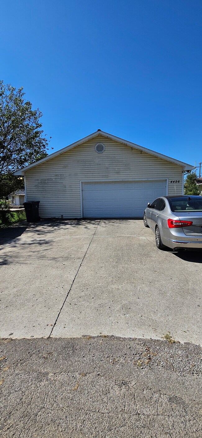 4426 High School Rd in Knoxville, TN - Building Photo - Building Photo