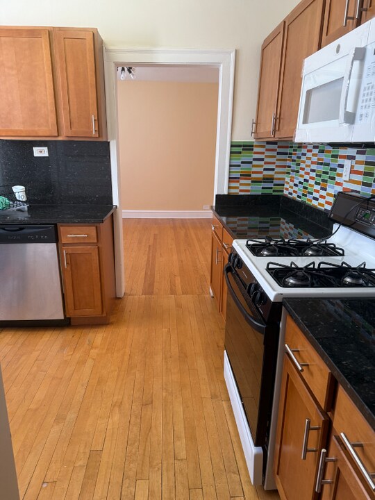 3847 N Linder Ave in Chicago, IL - Building Photo