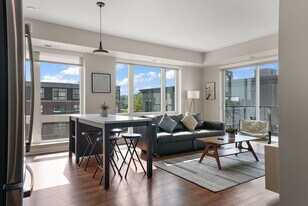 1410 Nicollet Ave, Unit SI ID1375884P in Minneapolis, MN - Building Photo