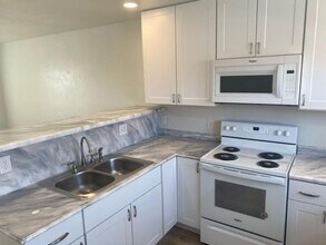 801 E Main St in Laurel, MT - Building Photo - Building Photo