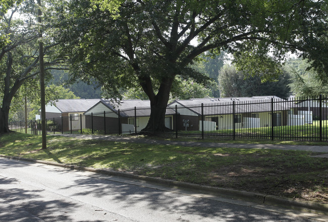 Hickory Creek Apartments in Shelby, NC - Foto de edificio - Building Photo