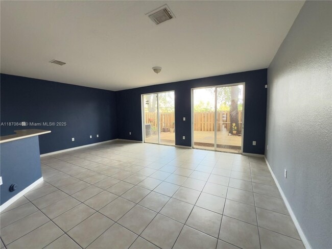 16549 SW 78th Terrace in Miami, FL - Building Photo - Building Photo