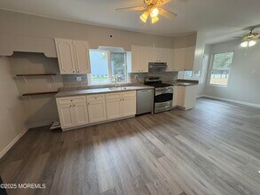 479 Line Rd in Matawan, NJ - Building Photo - Building Photo