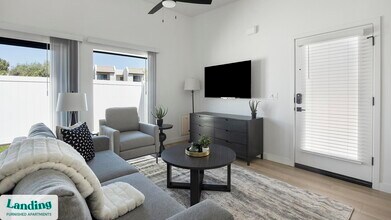 2121 W Butler Dr in Phoenix, AZ - Building Photo - Building Photo