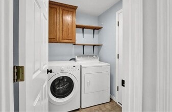 3366 Merryvale Rd in Eugene, OR - Building Photo - Building Photo