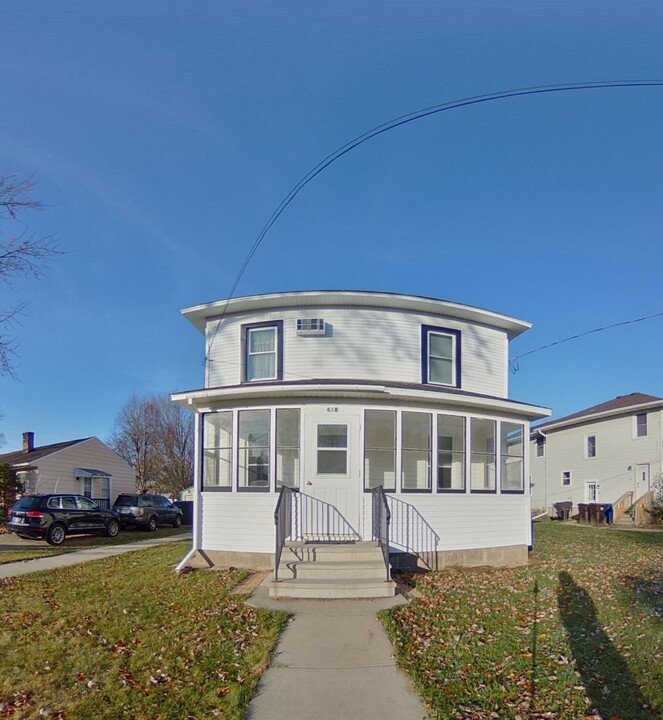 618 Kent St-Unit -. in Sparta, WI - Foto de edificio