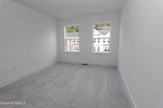 35 Crimson Dr in Englishtown, NJ - Building Photo - Building Photo