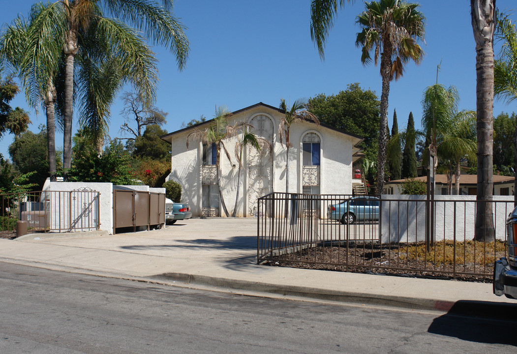 4421-4431 Parks Ave in La Mesa, CA - Foto de edificio