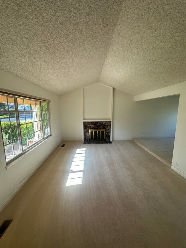 6106 Cll Esperanza in San Jose, CA - Building Photo - Building Photo