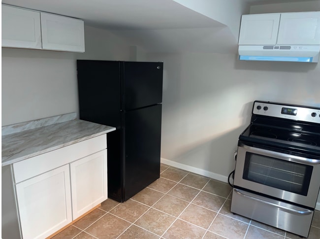 4318 Torque St, Unit Basement Unit in Capitol Heights, MD - Foto de edificio - Building Photo