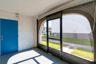 Goldelm at Valencian in Kissimmee, FL - Foto de edificio - Interior Photo