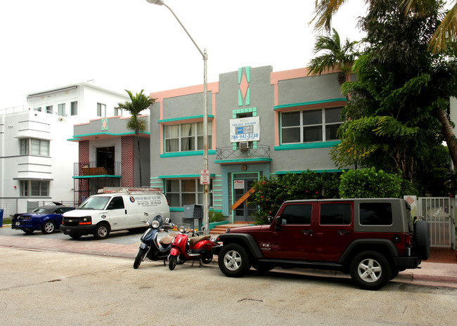 Canterbury at Lincoln Road in Miami Beach, FL - Building Photo - Building Photo