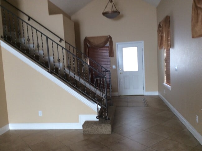 2436 Chardonnay Dr in Carson City, NV - Building Photo - Building Photo