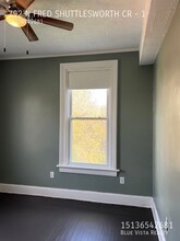 792 N Fred Shuttlesworth Cir in Cincinnati, OH - Foto de edificio - Building Photo