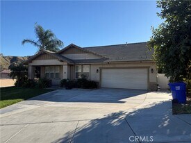 1147 Glenwood Ct in San Bernardino, CA - Building Photo