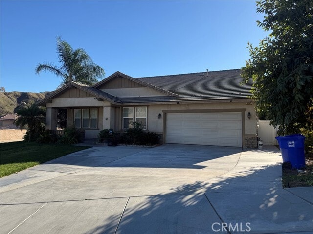 property at 1147 Glenwood Ct