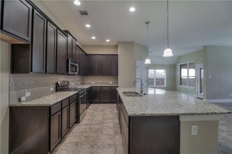 124 Claiborne Lake Ln in Georgetown, TX - Building Photo - Building Photo