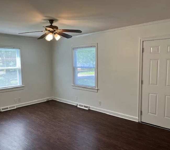 2803 Robin Hood Dr in Greensboro, NC - Building Photo - Building Photo