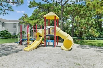 Worthington Apartments in Lake Worth, FL - Building Photo - Building Photo