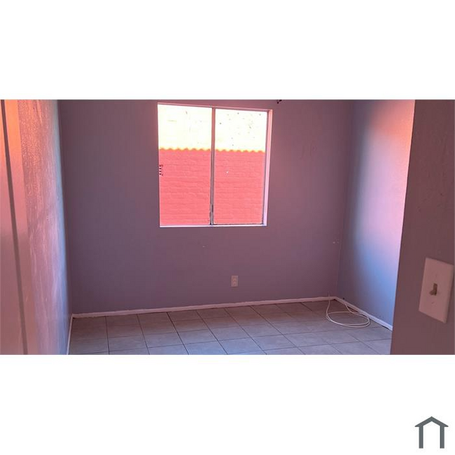 2621 Pasadena Ave-Unit -5 in Los Angeles, CA - Building Photo - Building Photo