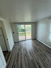 80 Homestead St in Manchester, CT - Building Photo - Building Photo