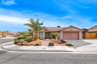 6405 Break Point Ave in Las Vegas, NV - Building Photo