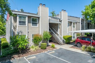 The Hamptons at River Heights in Carmichael, CA - Building Photo