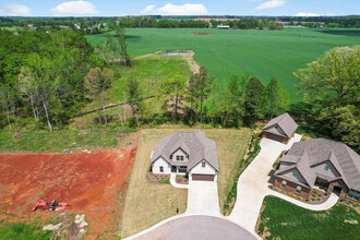 29393 Carnaby Ln in Toney, AL - Building Photo - Building Photo