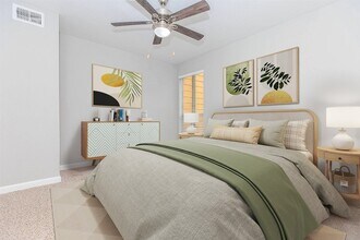 21717 Inverness Forest Blvd, Unit 705 in Houston, TX - Building Photo - Building Photo