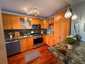 1203 River Rd in Edgewater, NJ - Building Photo - Building Photo