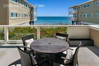 22626 Pacific Coast Hwy in Malibu, CA - Building Photo - Building Photo