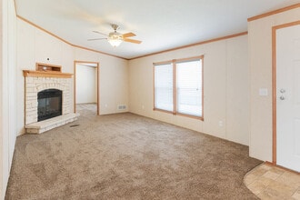 202 Wild Flower Dr in Gun Barrel City, TX - Building Photo - Building Photo