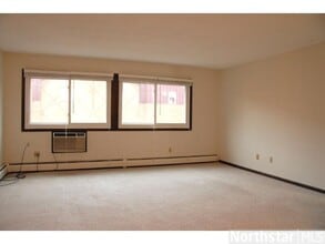2630 Pleasant Avenue, Unit 303 in Minneapolis, MN - Building Photo - Building Photo