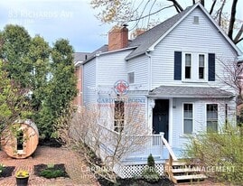 83 Richards Ave in Portsmouth, NH - Building Photo