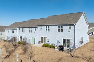 Riverwood Ranch Townhomes in Clayton, NC - Foto de edificio - Building Photo