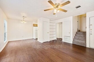 115 S Frio St in Lockhart, TX - Building Photo - Building Photo