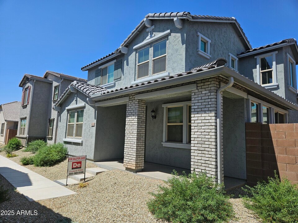 14224 W Hackamore Dr in Surprise, AZ - Building Photo