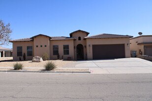 7316 Brays Landing Drive in El Paso, TX - Building Photo
