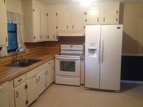 3966 Bess Rd in Jacksonville, FL - Foto de edificio - Building Photo